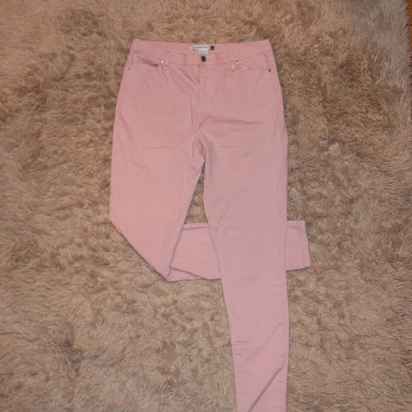 Juniors Pink Urban Planet Jeans - Picture 2 of 3
